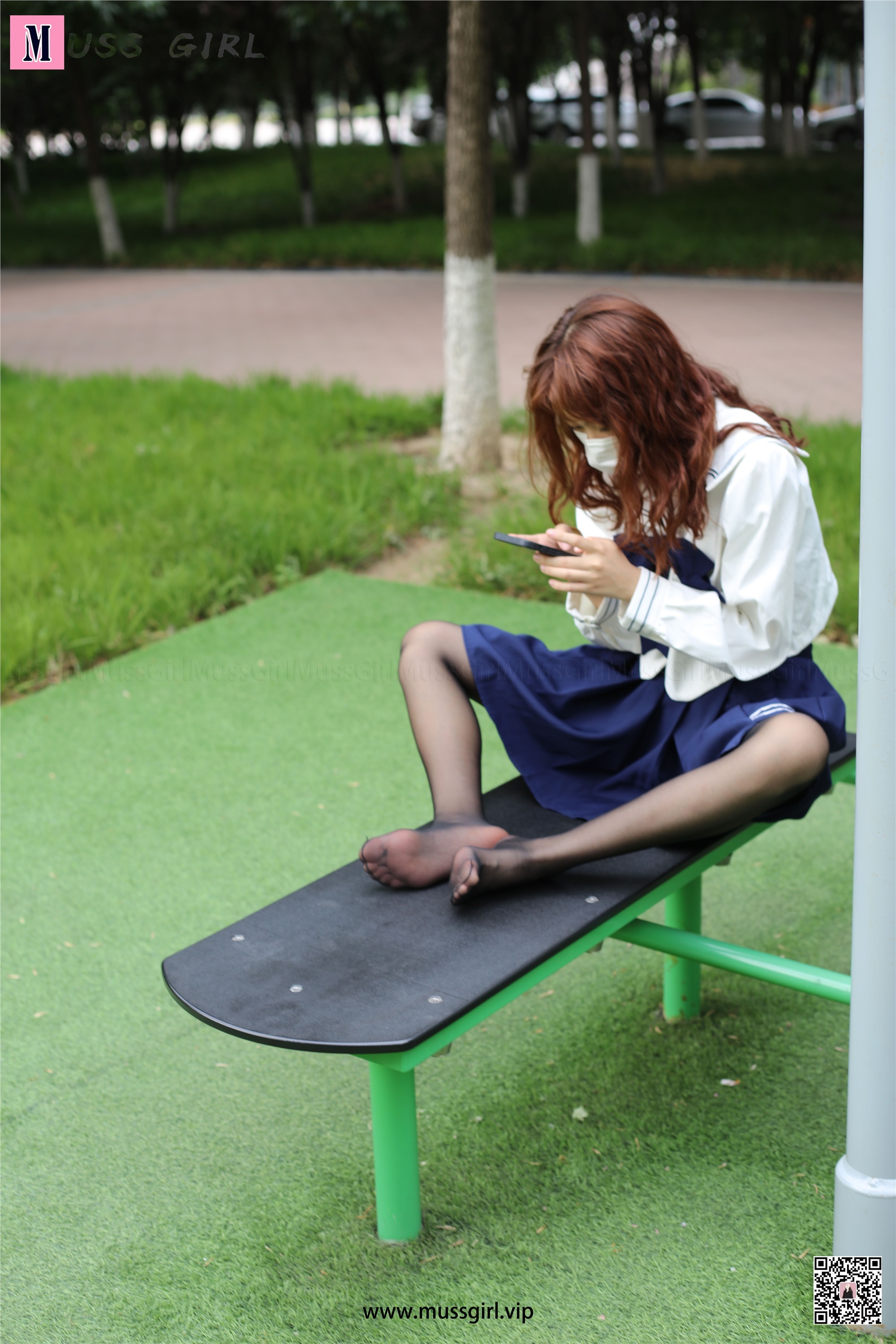 MussGirl慕丝女郎  NO.216 草地JK制服黑丝4